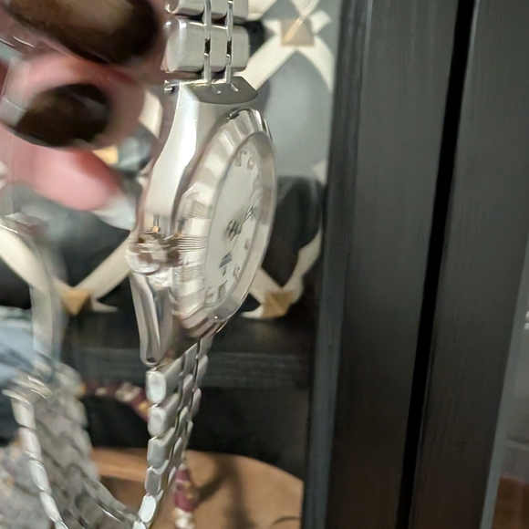 TUDOR Royal 34mm mother of pearl and diamond face - Picture 13 of 17